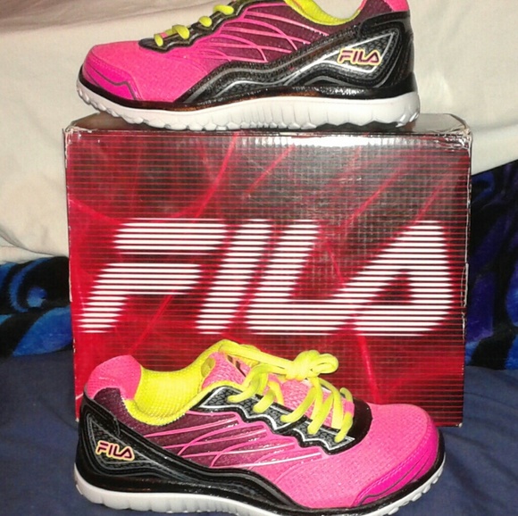 fila shoes size 3